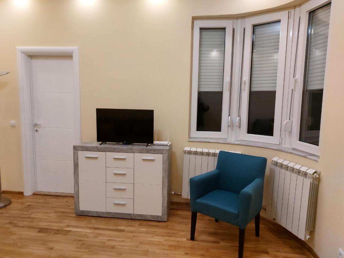 Jez Apartment